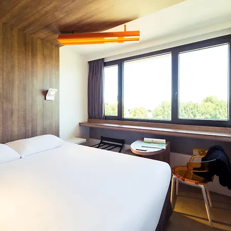 Ibis Styles Niort Poitou Charentes 3*