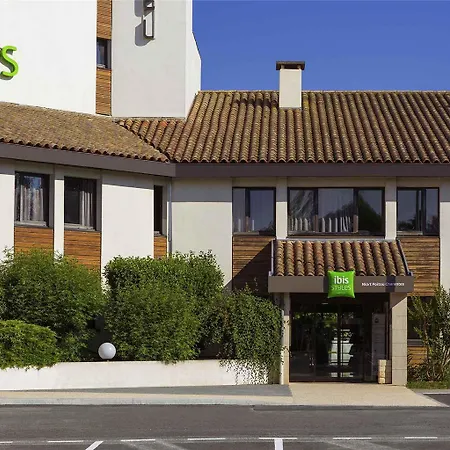 ホテル Ibis Styles Niort Poitou Charentes 3*